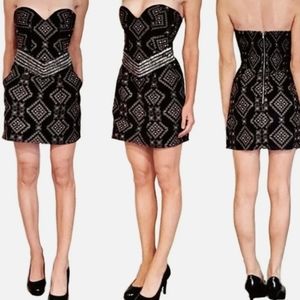Parker strapless beaded dress, pockets, sweetheart neckline, size small.